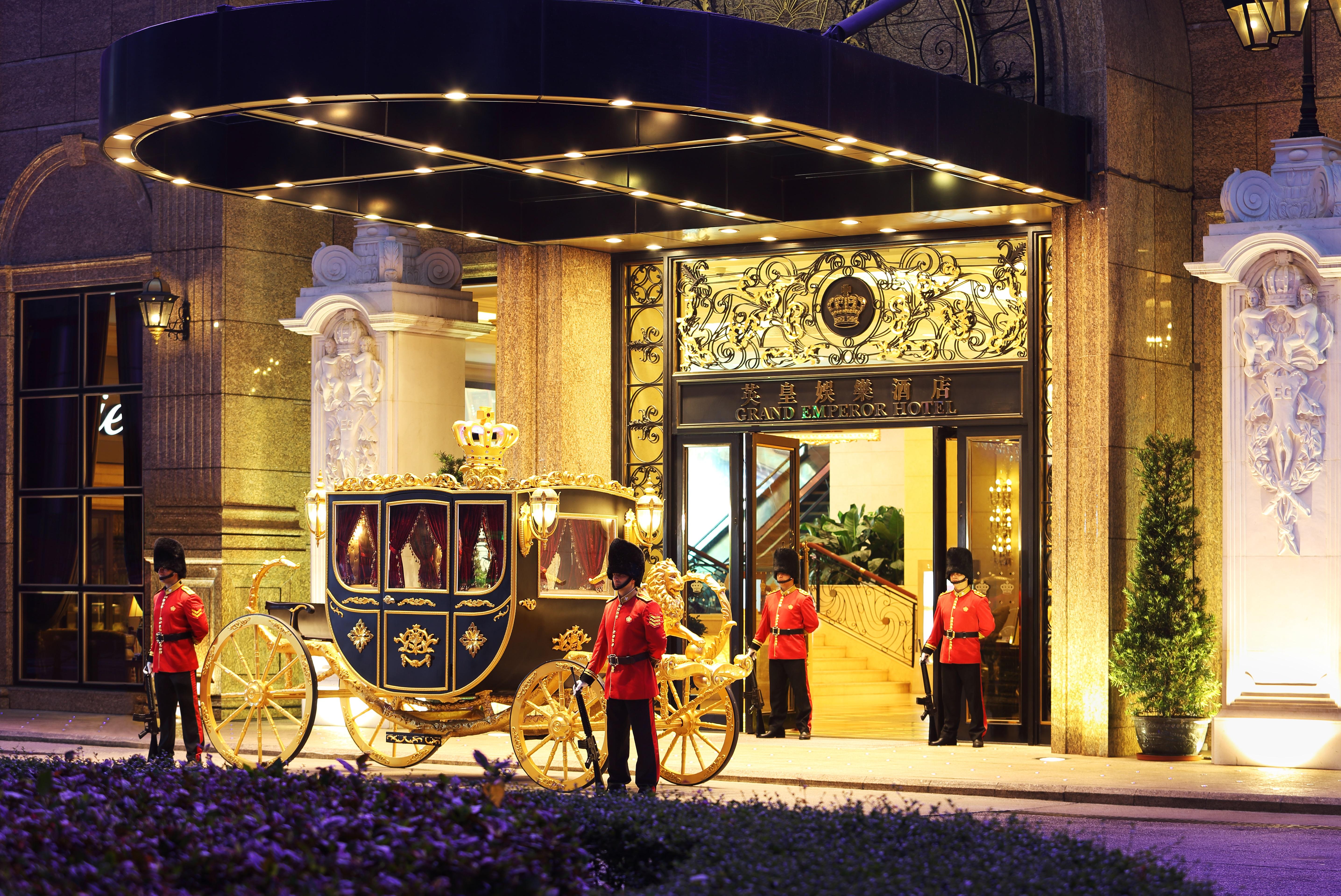 Grand Emperor Hotel Макао Екстериор снимка