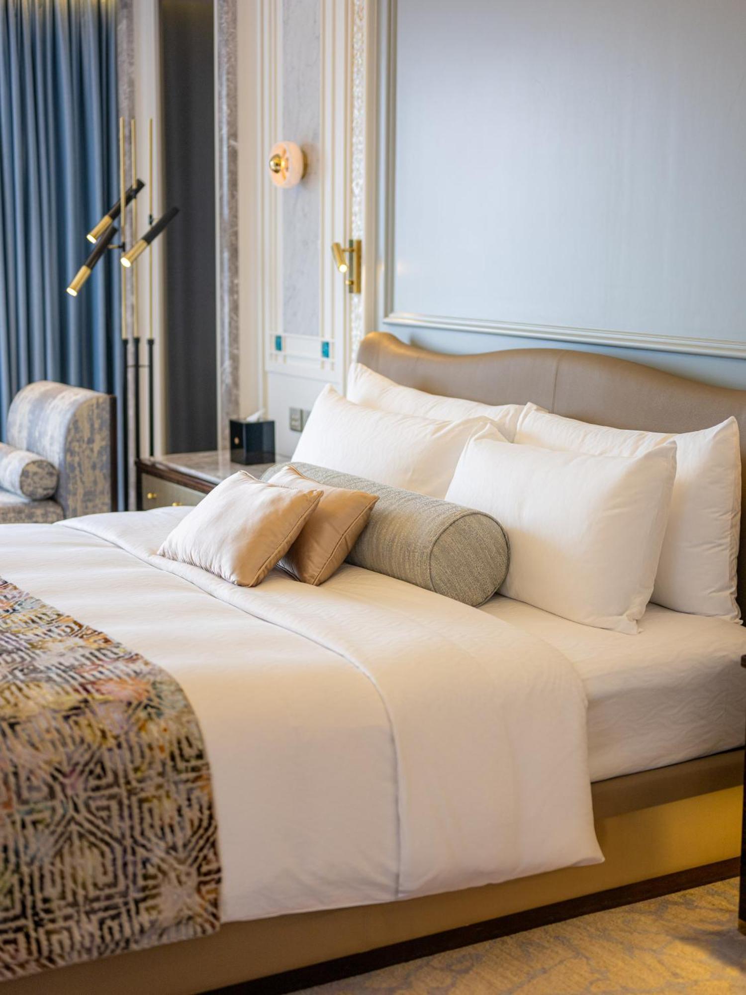 Grand Emperor Hotel Макао Екстериор снимка